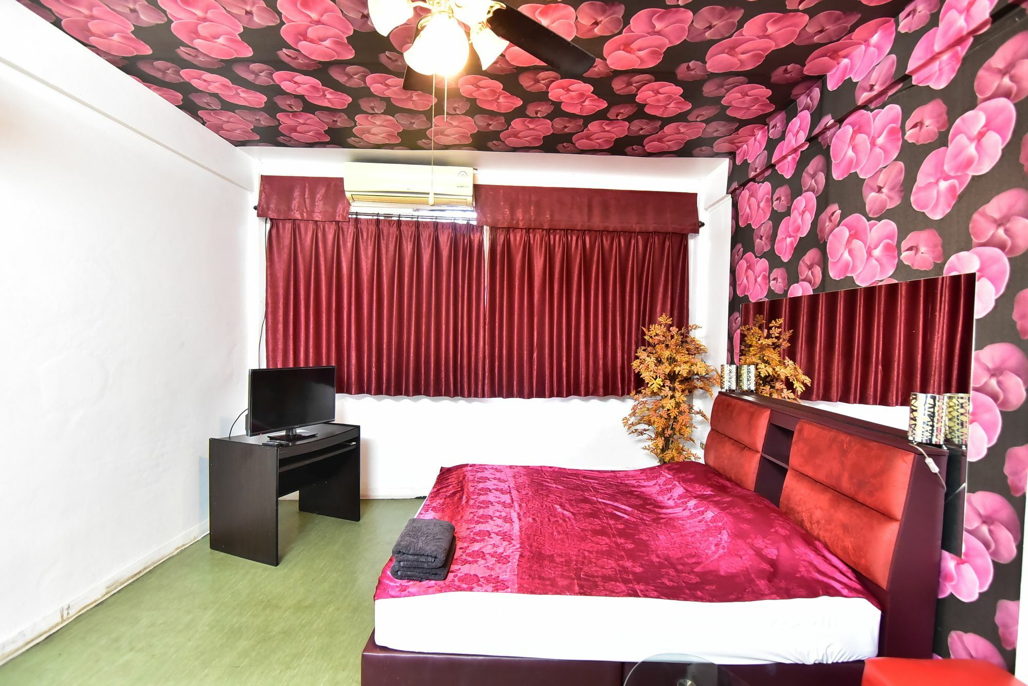 Maxwell Inn Патая Екстериор снимка
