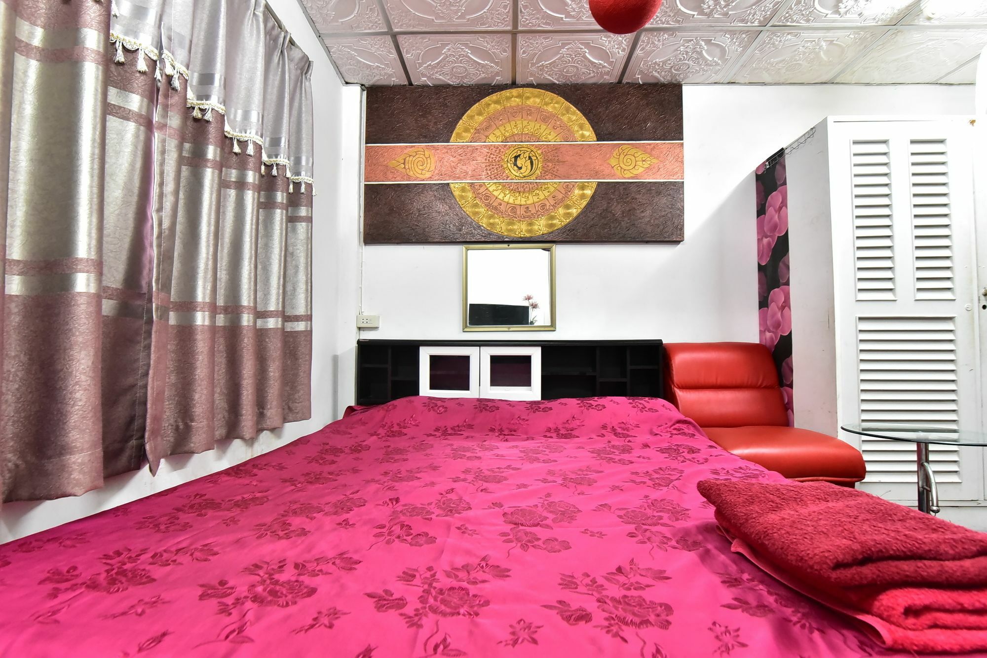 Maxwell Inn Патая Екстериор снимка