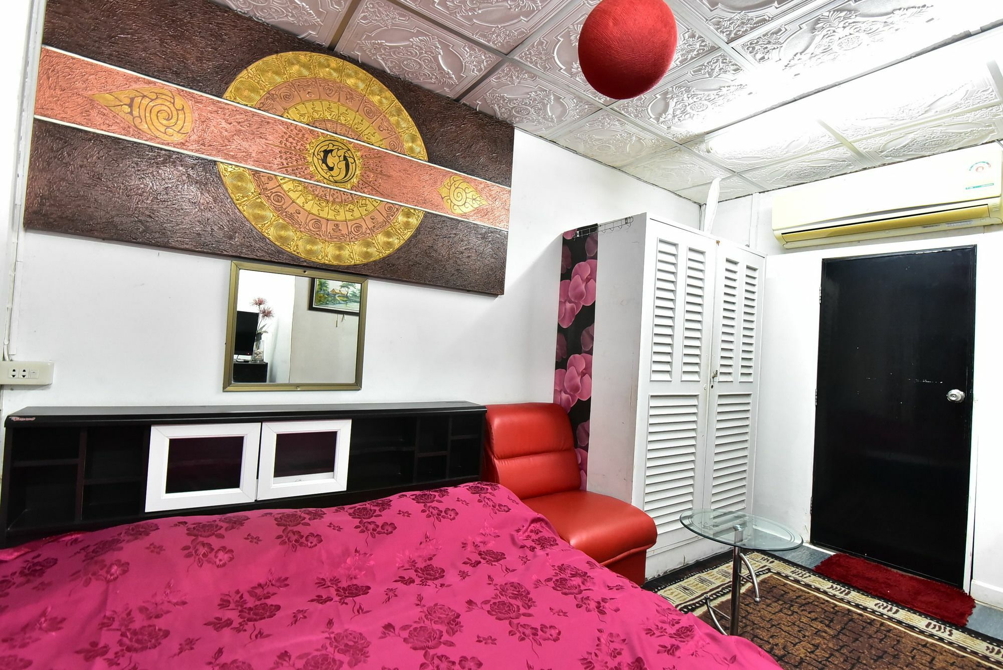 Maxwell Inn Патая Екстериор снимка
